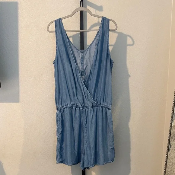 beachlunchlounge Blue Sleeveless Romper - Picture 5 of 5